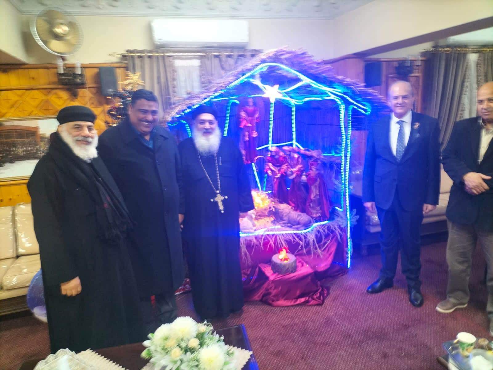 وفدي أبو النضر يهنئ البابا تواضروس والأخوة الأقباط بعيد الميلاد