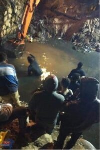 بعد 9 ساعات من البحث.. انتشال جثمان طفل من بيارة بدمياط