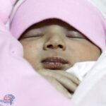 لم شمل الطفلة السورية "عفراء" المولودة تحت أنقاض الزلزال مع اسرة عمتها