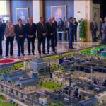 السيسي يوجه رسالة طمأنة للمزارعين من العين السخنة: "معكم وبجانبكم دائمًا"