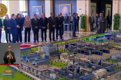 السيسي يوجه رسالة طمأنة للمزارعين من العين السخنة: "معكم وبجانبكم دائمًا"