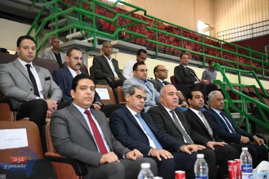 محافظ قنا يشهد مراسم قرعة الحج بالصالة المغطاة 