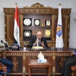الداودي : يوجه بتجهيز غرفة لجراحات المخ والأعصاب بمستشفي قنا العام