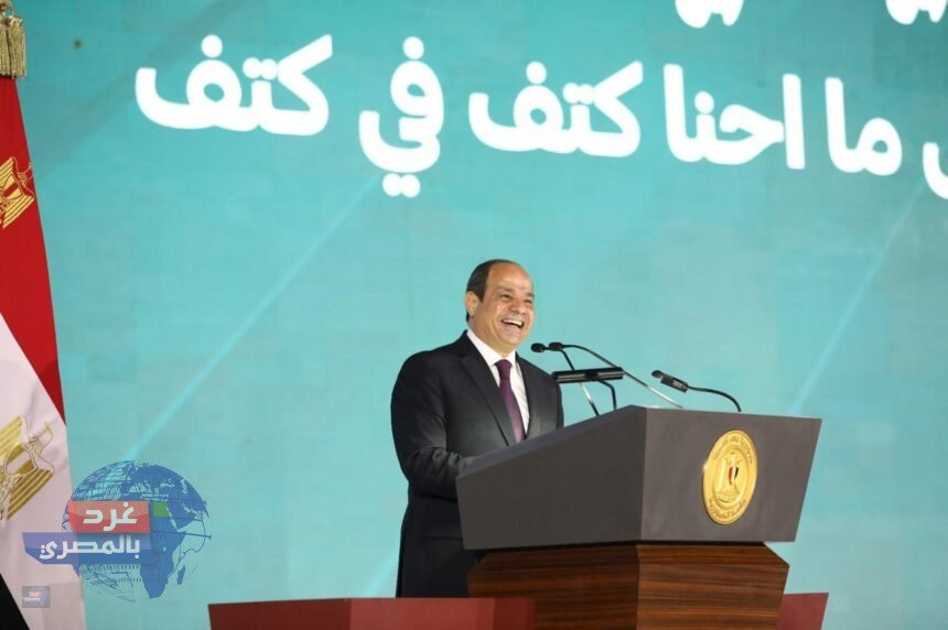 السيسي يصل استاد القاهرة للمشاركة في اطلاق مبادرة كتف في كتف