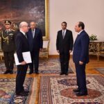 السيسي يتسلم أوراق اعتماد 13 سفيرا 