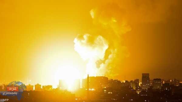 اسرائيل تجدد غاراتها على غزة.. صواريخ فلسطينية بمدى أبعد