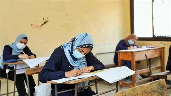 اوائل الدبلوم الفنى للصم وضعاف السمع