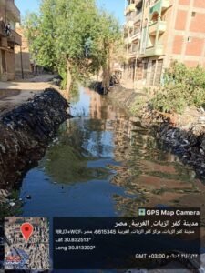 الأهالى يستغيثون من تراكم القمامة فى ترعة النعناعية بالحى الصناعى ..الرى يستجيب