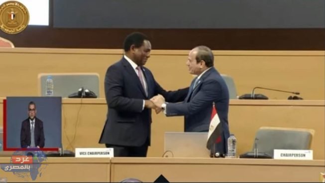 السيسي يسلم زامبيا رئاسة الكوميسا الـ 22