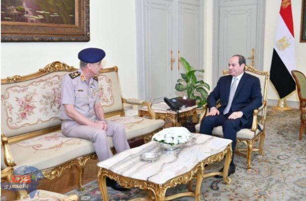 السيسي يستقبل القائد العام للقوات المسلحة صباح اليوم الاثنين