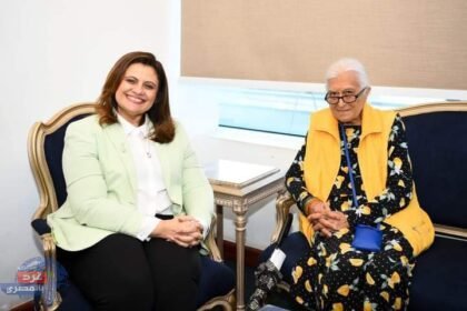 وزيرة الهجرة تلتقي بالسيدة فهيمة النقراشي لمناقشة أحوال الجالية المصرية في المانيا