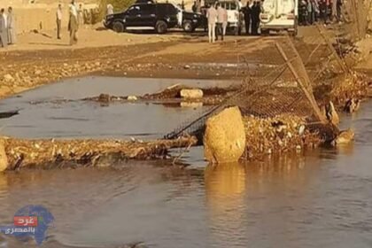 انهيار جزئي لحوض تجميع مياه في محطة كهرباء غرب أسيوط