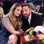 Daily Mail:اطفال "جينيفر لوبيز وبن أفليك "يعملون خلف الكواليس" لإعادة الزوجين المنفصلين