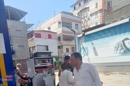 محافظ دمياط يوجه بتكثيف الحملات لمتابعة محطات الوقود و انتظام العمل بمواقف سيارات الأجرة