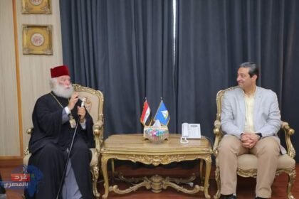 محافظ دمياط يستقبل قداسة البابا ثيوذورس الثانى بابا وبطريرك الإسكندرية وأفريقيا 