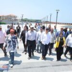 محافظ دمياط ووزير الموارد المائية يتفقدان مشروعات حماية الشواطئ براس البر