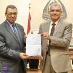 تكليف د. محمود عمر قائما بأعمال عميد المعهد العالى لحضارات الشرق الأدنى بجامعة الزقازيق