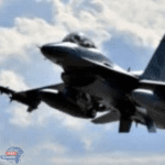 الطائرة الأولى من بين أكثر من ستين مقاتلة من طراز F-16 تتجه الآن إلى أوكرانيا