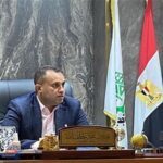 إزالة فورية لمخالفات البناء والتحفظ علي معدات ومواد المقاولين بدمياط الجديدة 