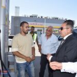 محافظ بورسعيد يتفقد أحد محطات الوقود لمتابعة انتظام العمل بعد قرار تحريك أسعار الوقود