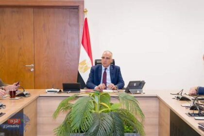 سويلم يتابع الموقف المائى خلال فترة أقصى الإحتياجات المائية