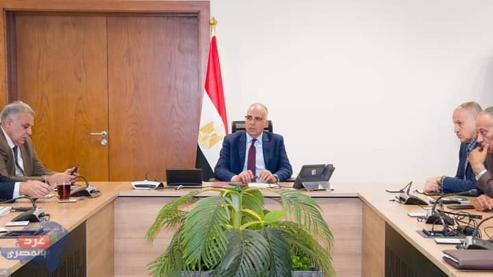 سويلم يتابع الموقف المائى خلال فترة أقصى الإحتياجات المائية