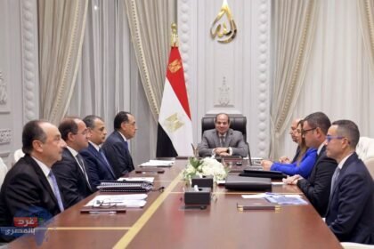 الرئيس يأمر بتحليل معضلات المصانع المتعثرة وابتكار حلول مبتكرة لإعادة تشغيلها مع الحفاظ على الاستثمارات وحقوق العمال
