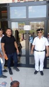 إستمرار تطبيق قرارات الإغلاق والتشميع للمحلات والبدرومات المخالفة في دمياط الجديدة 2 قرارات غلق2