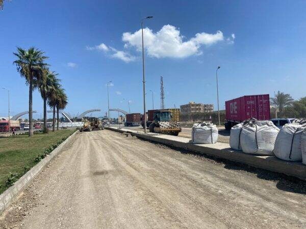 رئيس جهاز مدينة دمياط الجديدة يتابع أعمال الصيانة والتوسعات في المدخل الرئيسي للميناء رئيس جهاز مدينة دمياط الجديدة يتابع أعمال الصيانة والتوسعات في المدخل الرئيسي للميناء