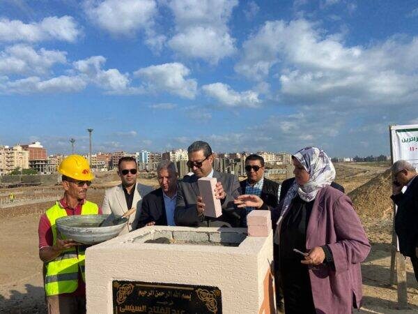 رئيس جهاز دمياط الجديدة يستقبل محافظ دمياط لوضع حجر الأساس لمدرستين وتفقد سير العملية التعليمية