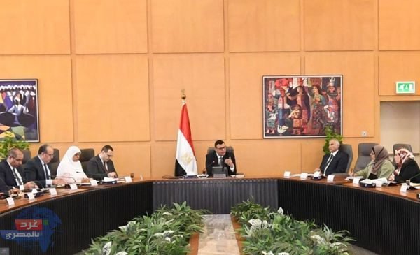 الإسكان :فتح الباب لتلقى طلبات زيادة النسب البنائية لغرف السطح