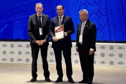 تكريم أحمد كجوك وزير المالية