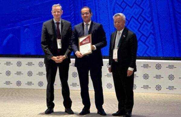 تكريم أحمد كجوك وزير المالية