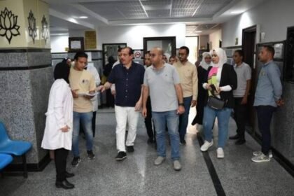 نائب وزير الصحة يجري جولة تفقدية موسعة في دمياط