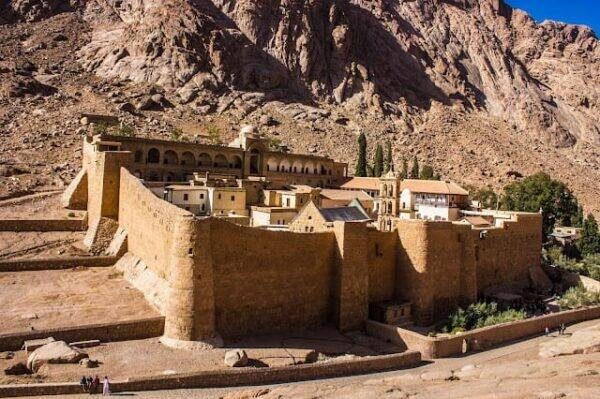 فوز مدينة سانت كاترين بجائزة عالمية كعاصمة الأديان والتسامح والسلام والسياحة في العالم