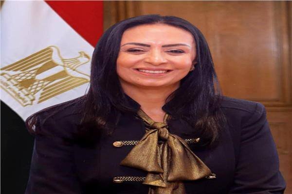 خريجي دور الرعاية الاجتماعية