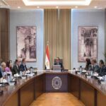 رئيس الوزراء: مستمرون في العمل على برنامج الطروحات الحكومية