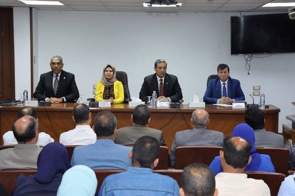 لأول مرة.. الشهابي يعقد اجتماعًا مع رؤساء الوحدات المحلية والنواب الجدد