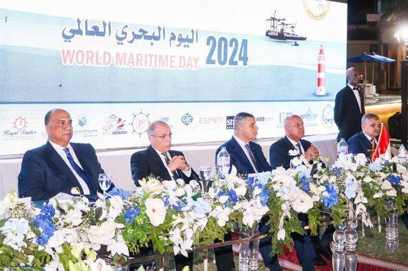 ميناء دمياط يحصد جائزة الريادة في تفعيل النماذج الإلكترونية الدولية لتسهيل المرور البحري 2 462129465 933559102142038 3604217312909041378 n