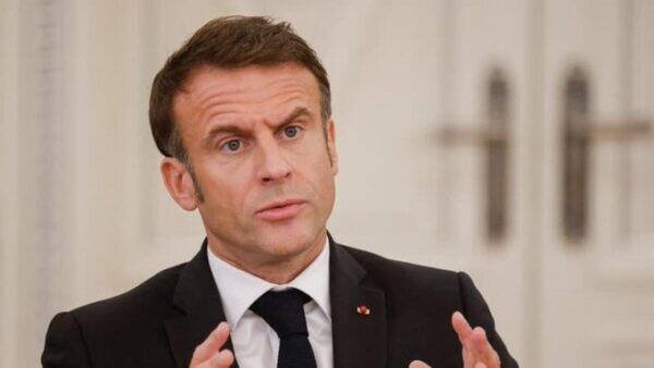 ماكرون يفاجئ العالم:اعتزال الحياة السياسية