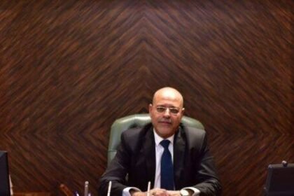 العمل: بدء استخراج شهادات المهارة وتراخيص مزاولة الحرفة للعمالة غير المنتظمة غدا