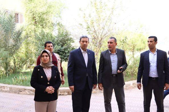 محافظ دمياط في جولة تفقدية بكفر سعد لمتابعة سير العمل في الوحدة المحلية