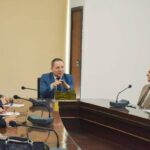 رئيس جامعة دمياط يجتمع بأعضاء مجلس قسم التربية الفنية بكلية التربية النوعية