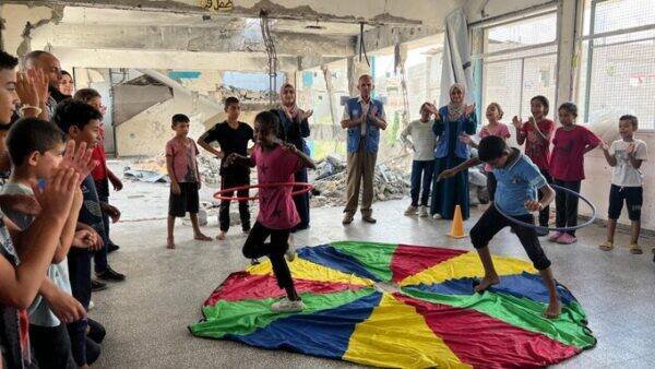 مق-تل 40 فلسطينيا في غ-زة مع تكثيف إسرائيل قصفها أمس الخميس