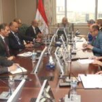 وزير الكهرباء يناقش مع مجموعة "مدكور" سبل التعاون في مجالات تقليل الفاقد والتزام بمعايير الجودة