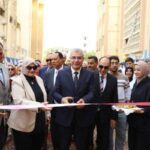 رئيس جامعة الزقازيق يفتتح معرض التسوق الخيري لطلاب الجامعة