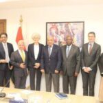 وزير الكهرباء يبحث مع وفد مؤسسة التمويل الدولية "iFC "سبل دعم وتعزيز التعاون المشترك