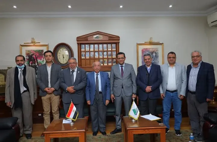 نقابات المهندسين والمحامين والصحفيين توقف التعامل مع معامل “المختبر” و “البرج” و “ألفا”