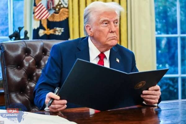 ترمب سيفرض رسوما جمركية على المكسيك وكندا والصين ترمب سيفرض رسوما جمركية على المكسيك وكندا والصين