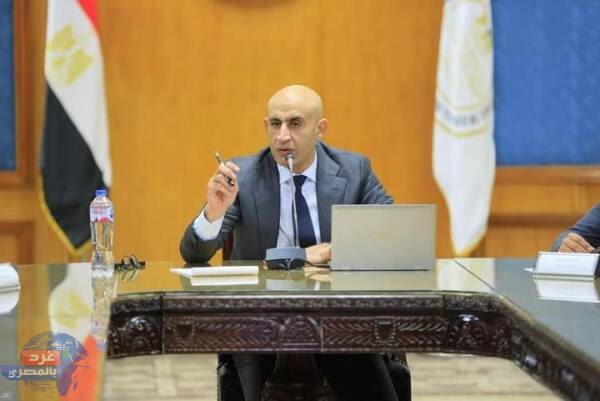 وزير التربية والتعليم يعقد جلسة نقاشية حول شهادة "البكالوريا المصرية"